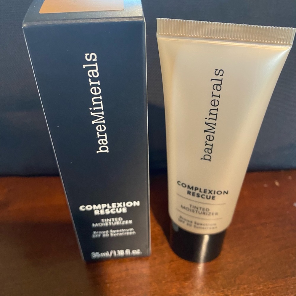 bareMinerals - Complexion Rescue Tinted Moisturizer- Terra 8.5 - New In Box!